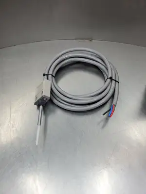 USED Omron D4C-1650 Limit Switch, 2A, 250VAC