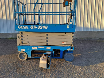 USED 2019 Genie GS-3246