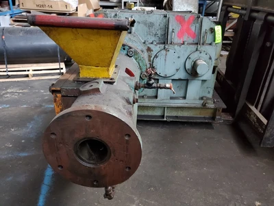 Nakata 4.5" Pin Barrel Rubber Extruder