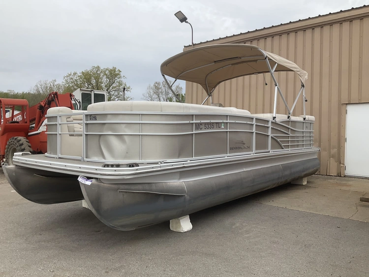 Used 2012 BENNINGTON R22 Boats (Misc) Michigan US | Miedema Asset Management Group #1180874