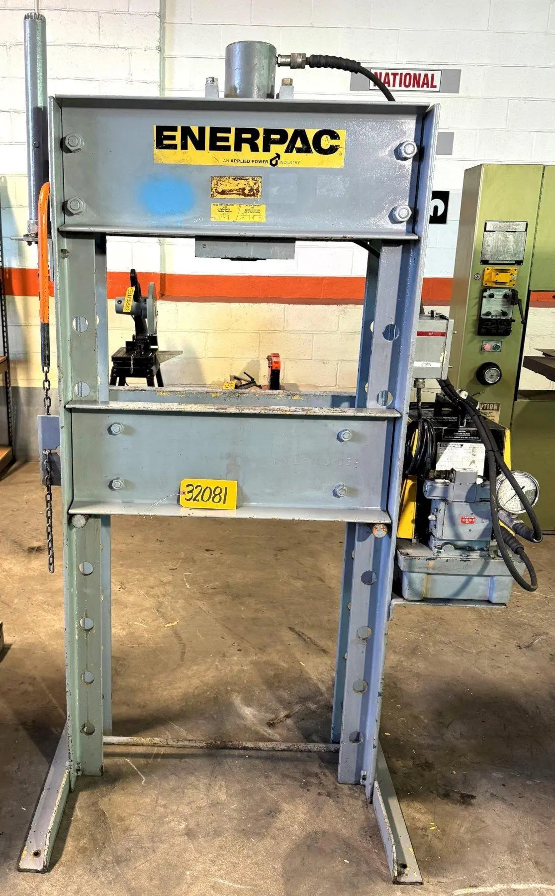 USED ENERPAC PER3042
