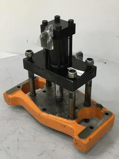 Used CINCINNATI MILACRON VT165-13 / EB Injection Molding Parts | Ideal Machinery #663305