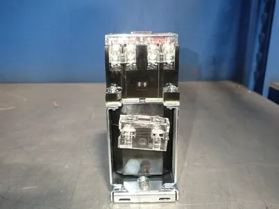 NEW ALLEN BRADLEY 700SDCP310DZ24