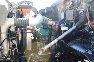 Used 2014 VOLVO VHD64B200 Cab Chassis trucks Texas US | Roll Off Truck World #1491961
