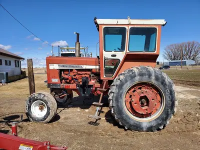USED 1971 INTERNATIONAL 856