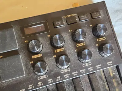 AKAI MPK Mini MIDI Controller - Untested