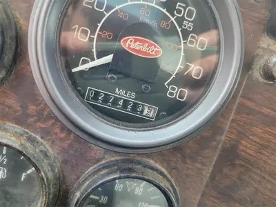 USED 1988 PETERBILT 357