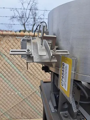 Capper, Inline, Chuck Screw Capper, Automatic, Cap Feeder #C745456