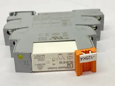 PLC-RSC- 24DC/21-21,2967060 | Phoenix Contact PLC-RSC- 24DC/21-21 Relay Module 24VDC 2967060 - Used