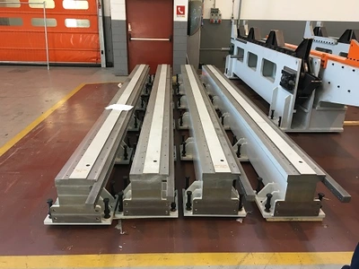 Used _UNKNOWN_ _UNKNOWN_ Tube & Bar Straighteners New Jersey US | National Machinery Exchange #1500330