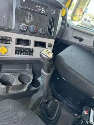 Used 2019 FREIGHTLINER CASCADIA 126 Tractors & Trailers California US | Commerce Truck Equipment Sales #1548313