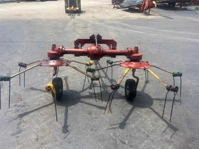 WALTON 2 BASKET TEDDER Hay Tedder | County Equipment Company LLC (5)