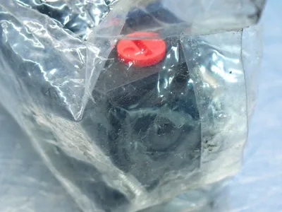 NEW AUTOMATIC VALVE USA 70199DB
