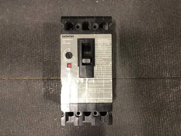 Used SIEMENS ED63A002 Switchgears British Columbia CA | Lenmark #244302