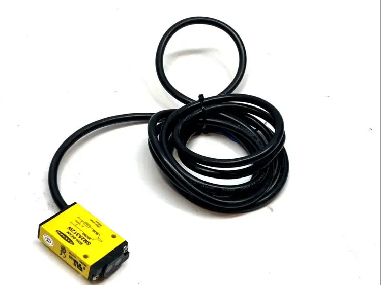 Used BANNER MINI-BEAM PHOTOELECTRIC SENSOR 24–240 VAC DIFFUSE 130MM Photoelectric Sensors | Maverick Industrial Sales #1100524