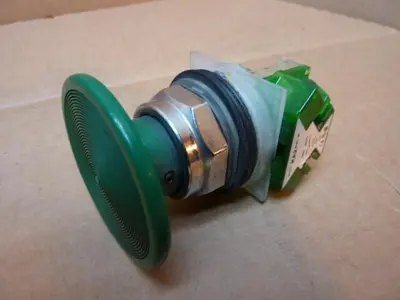 USED ALLEN BRADLEY PB133 GREEN
