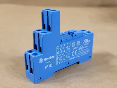 NEW FINDER 95.05.SPA