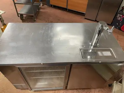 New | in-Stock Beverage Air Used Beverage Air DD58G-1 Stainless Steel Kegerator/Glass Door Refrigerator 115V Beer Equipment Illinois US | Falcon Restaurant Supply #1375699