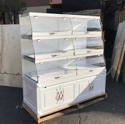 171-0326 60" Lighted Dry Donut Pastry Bakery Case on Cabinets