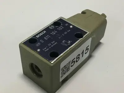 USED BOSCH 0 811 104 102