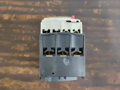 USED TELEMECANIQUE LC1D32