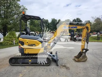 USED 2021 XCMG XE27U