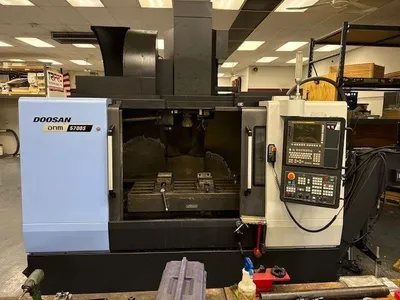 2018 DOOSAN DNM 5700S Vertical Machining Centers | Machinery Resources International (1)