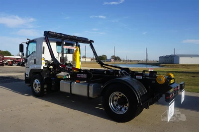 Used 2027 ISUZU FVR Hooklifts & Roll-Offs Texas US | Roll Off Truck World #1491763