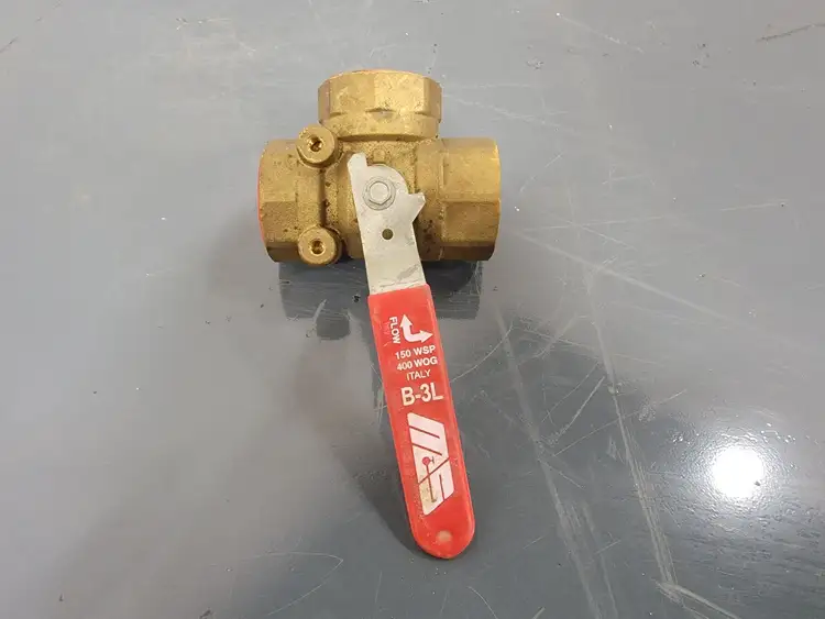 Used LENMARK INDUSTRIES B-3L Valves/Fittings British Columbia CA | Lenmark #258430
