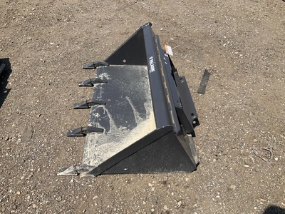 New old stock Paladin 42” bucket with teeth for a mini skid steer, welded on cutting edge, mini skid...