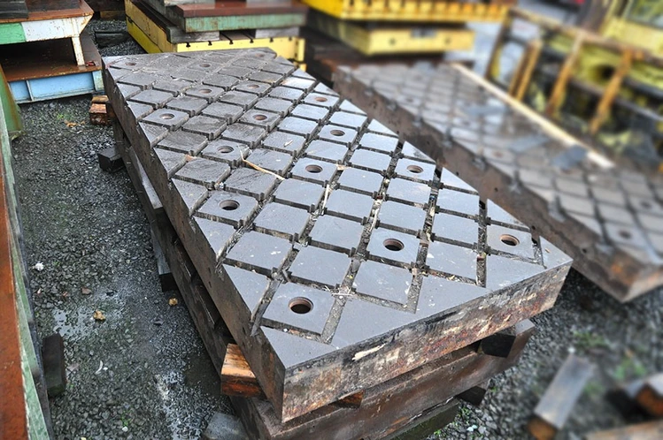 Used T-SLOT TABLE 3500 X 1500 X 300 MM Tables, Floor & Layout Plates BE | Apt International N.V #366514