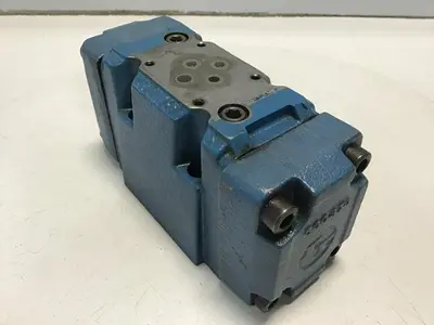 USED MANNESMANN REXROTH 4WEH10P6-44/6EG24N9TK4S06