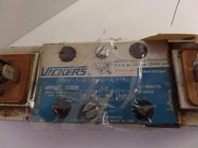 USED VICKERS DG4V-3-6C-M-U-HL7-60