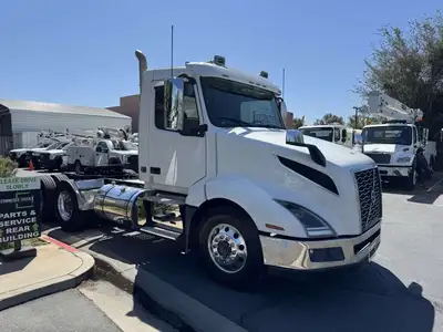 Used 2019 VOLVO VNL300 Conventional trucks California US | Commerce Truck Equipment Sales #1548722