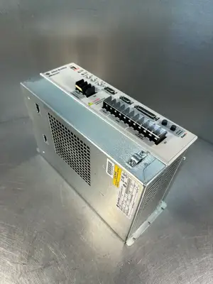 Allen Bradley 2098-DSD-HV030-SE /B 230/460Vac Ultra3000 (7.5.1)
