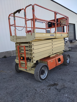 USED 2017 JLG 4069LE