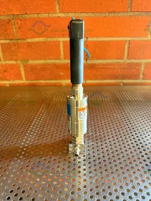 Used DYNISCO 2280EGKCA4P19 PRESSURE TRANSMITTER EXPLOSION PROOF 2500 PSIG Misc Electrical & Power Parts California US | Equipment Lab #1517840