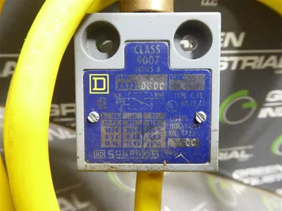Square D 9007XA7306DC Miniature Enclosed Reed Switch 6 ft Cable New