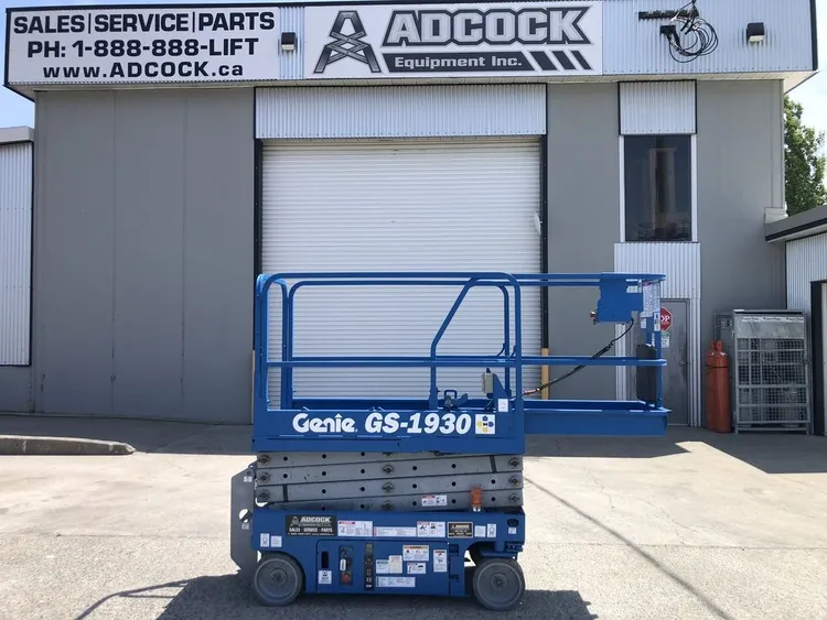 Used 2007 GENIE GS-1930 ELECTRIC SCISSOR LIFT Scissor Lifters Alberta CA | Adcock Equipment #1418060