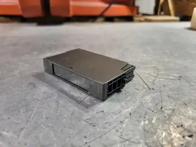 NEW SIEMENS 6ES7138-4CA01-0AA0