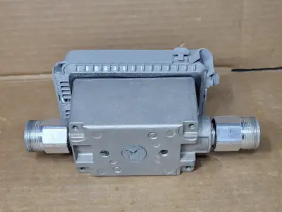 NEW HUBBELL EXTRA DUTY TAYMAC