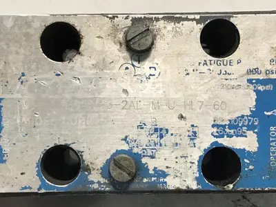 USED VICKERS DG4V-3-2AL-M-U-HL7-60