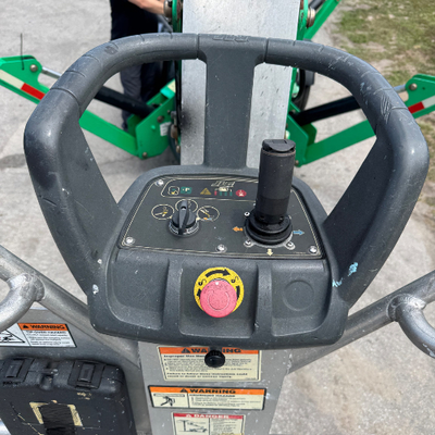 USED 2018 JLG T500J