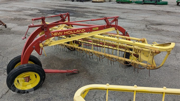 Used NEW HOLLAND ROLABAR 256 Hay Rakes | Rosseel's Equipment Inc #720719