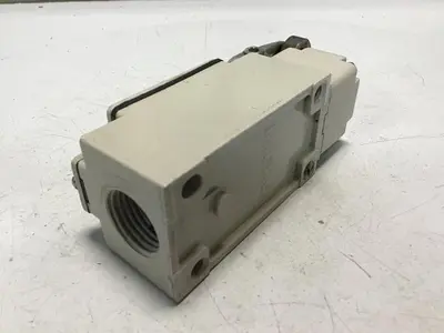 USED YAMATAKE LJA10-11A21N-003