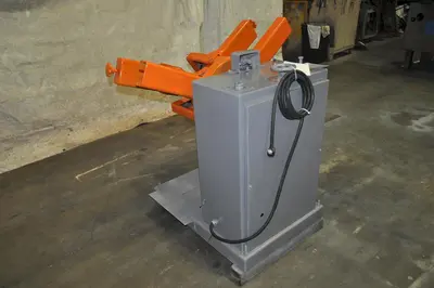 2500 LB X 18" Reels Inc Motorized Uncoiler