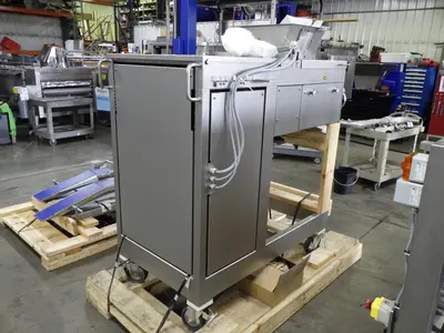 2016 Unused Moline 3-Roll Extruder w/ Chunker