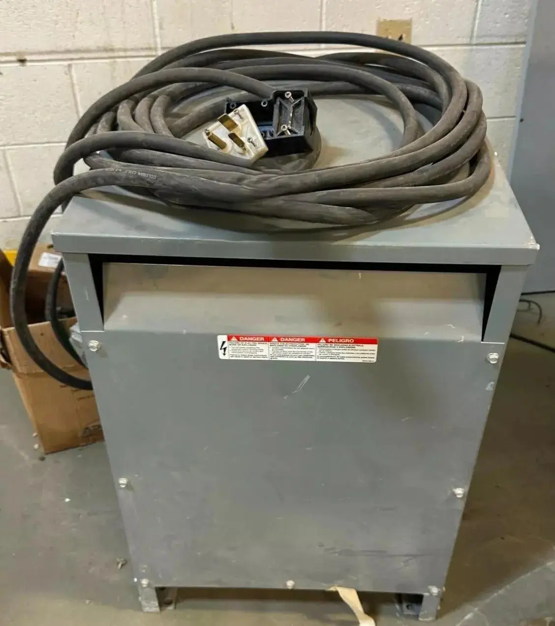 Used SQUARE D 37S3H Transformers Kentucky US | Aucto #1314463