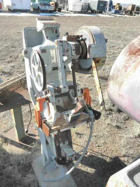 Used STAMPING MACHINE 25A Misc Industrial Equipment | Power Zone Equipment #971498