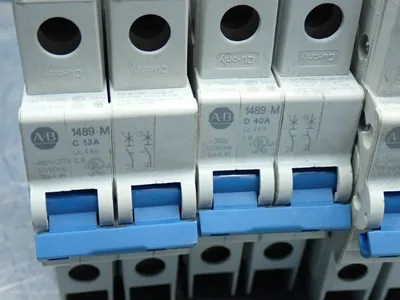 NEW ALLEN BRADLEY 1489M2C010